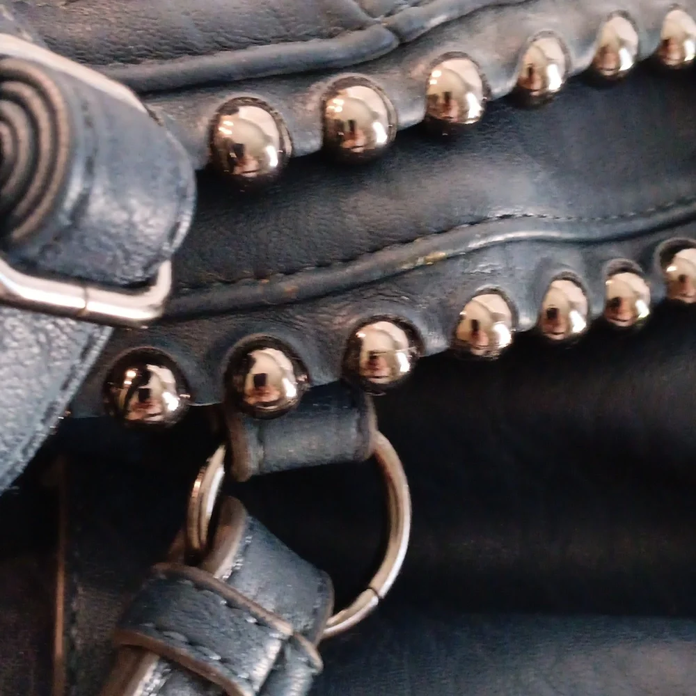 Jessica Simpson faux leather bucket hobo purse bag